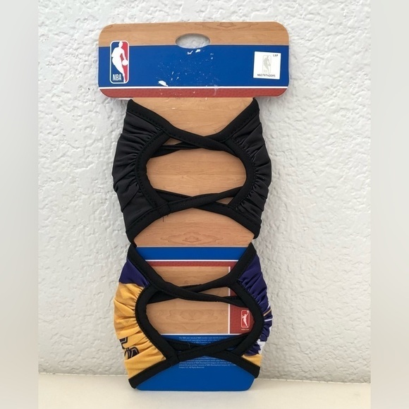 NEW NBA Los Angeles Lakers 2 Piece Reusable Face Covering - Picture 4 of 5